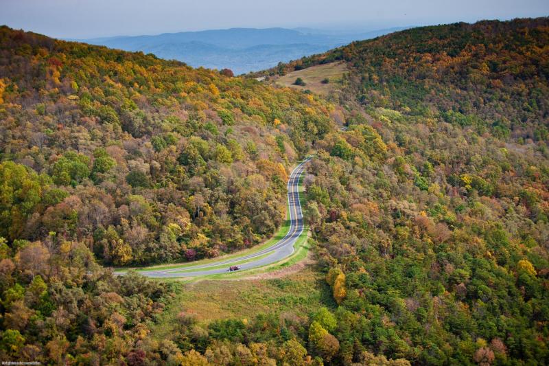 la route panoramique de Skyline Drive qui traverse le Parc National de Shenandoah